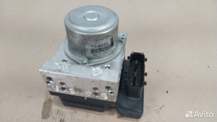 Блок абс Ниссан Лиф азэо Леаф азе0 Nissan Leaf Aze