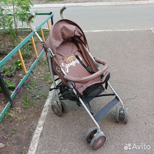 Прогулочная коляска