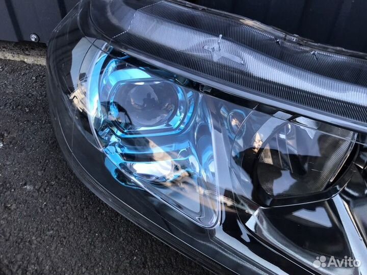 Фара светодиодная передняя правая Suzuki Vitara 2