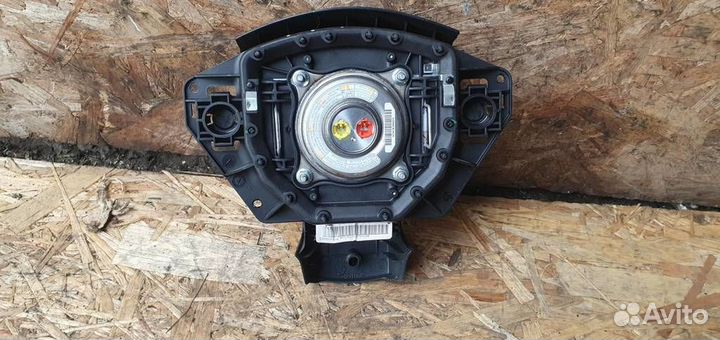 Подушка безопасности в руль Nissan Qashqai (J10)