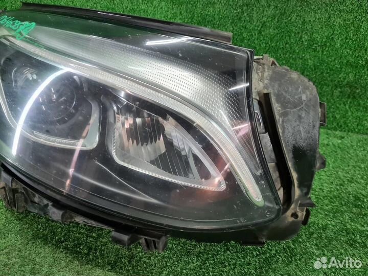 Фара правая Mercedes-Benz GLC