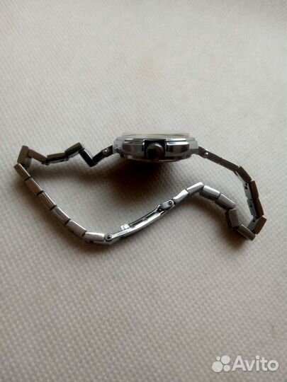 Часы СССР женские Луч механические