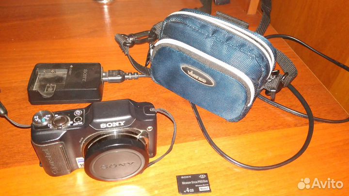 Фотоаппарат Sony DSC-H20