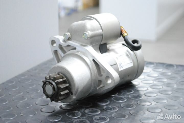Стартер Nissan Teana (J32) 2.5 V6 новый Hitachi
