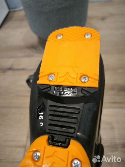 Детские горнолыжные ботинки Tecnica JT1 160-175