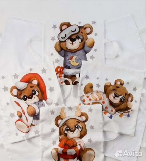 Бортики, подушечки новые в детскую кроватку