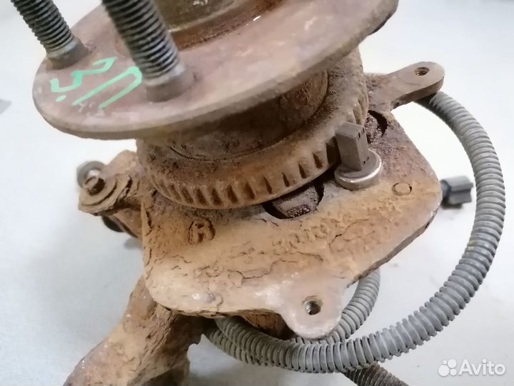 Кулак поворотный зад.правый Ford Taurus 2 1992-96