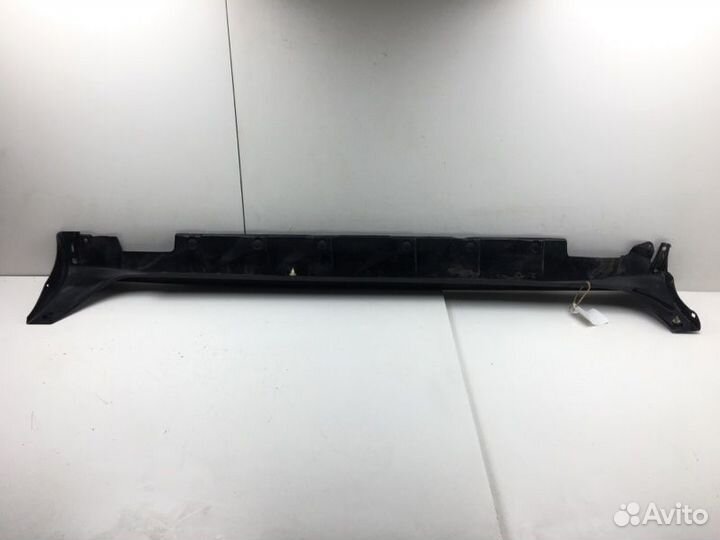 Накладка на порог правая Toyota Scion NCP61L 1nzfe