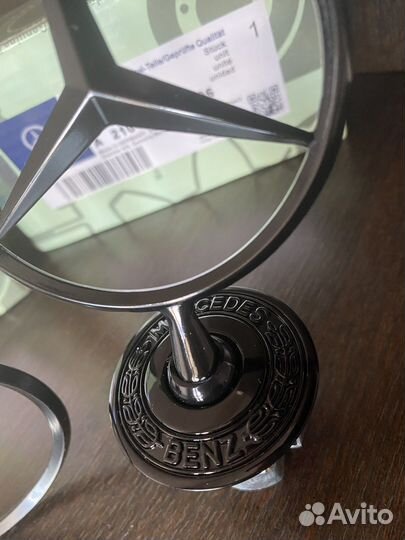 Значок прицел на капот Mercedes