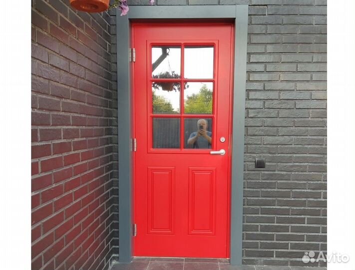 Двери входные тёплые с окном, массив. северlight