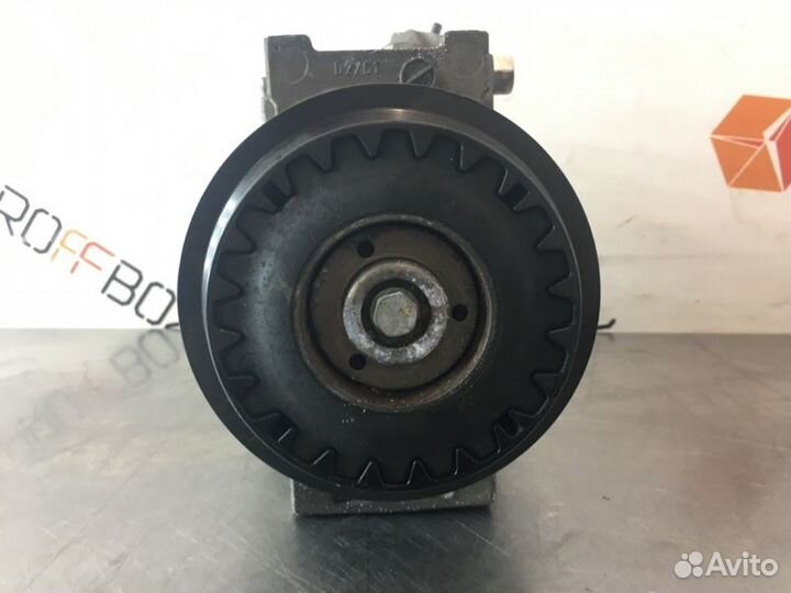 Компрессор кондиционера Mercedes C-Class W204