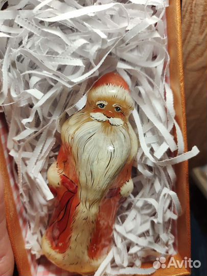 Статуэтка Дед Мороз из натурального селенита