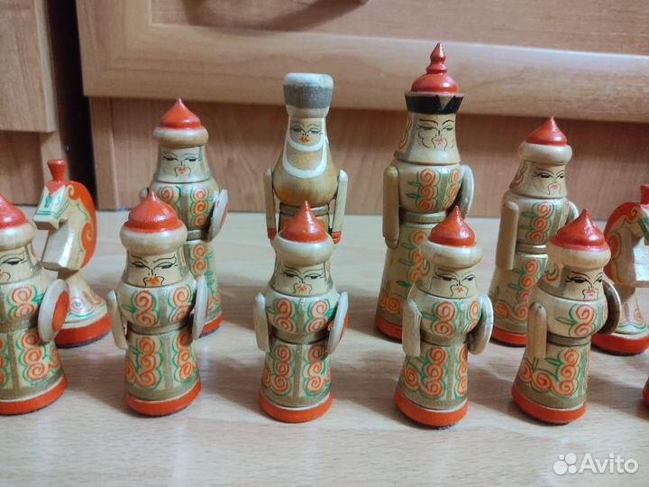 Шахматы сувенирные деревянные расписаны вручную