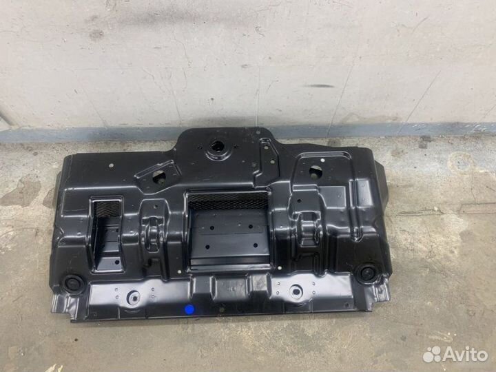 Защита двигателя передняя Toyota Land Cruiser