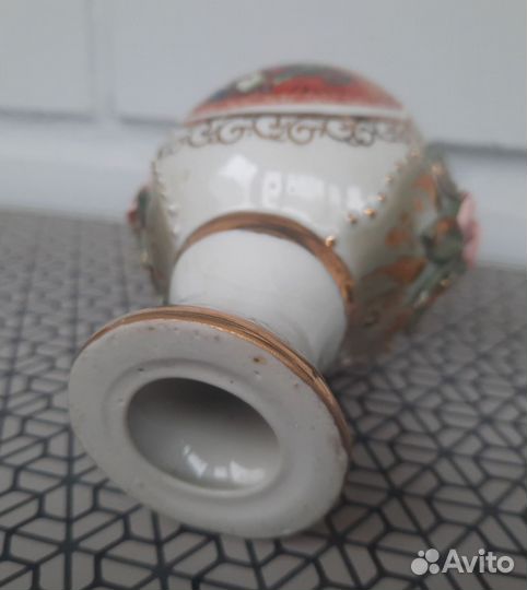 Пасхальное яйцо фарфор