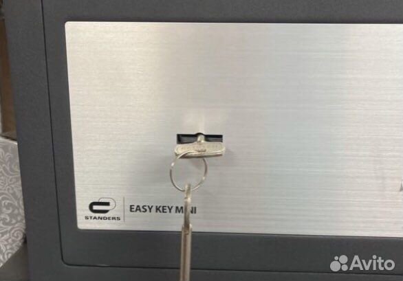 Сейф металический