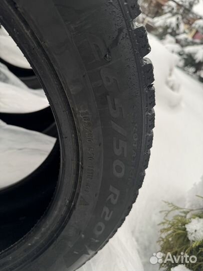 Pirelli Ice Zero 265/50 R20