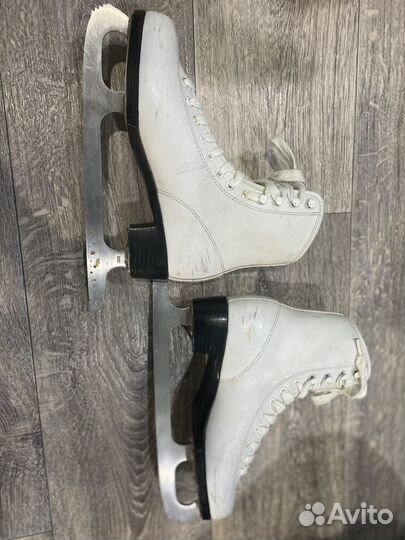 Продам коньки