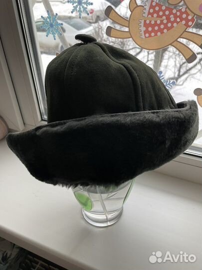 Новая меховая шапка из дубленки