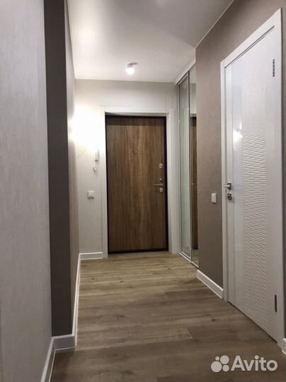 Ремонт квартир. Поклейка обоев