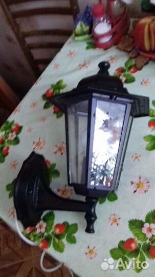 Светильники уличные на 60 w новые 2 штуки