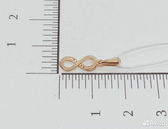 Золотая подвеска с бриллиантом