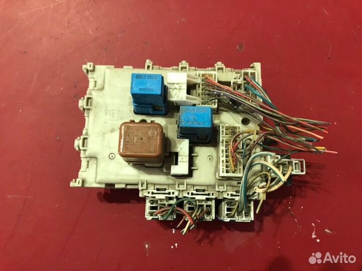 Блок предохранителей Nissan Almera N16 QG15DE 2006