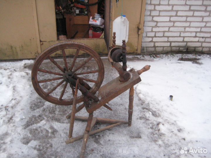 Прялка старинная ручной работы