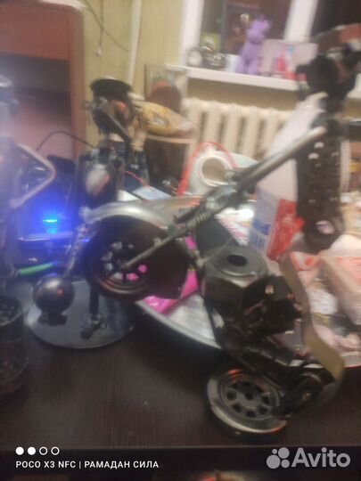 Сувениры любые есть