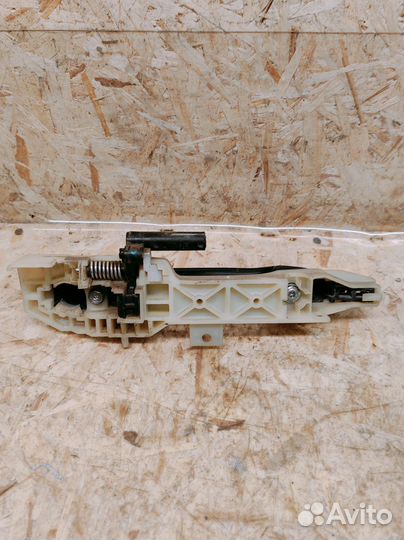 Ручка двери задней наружная левая Hyundai Solaris