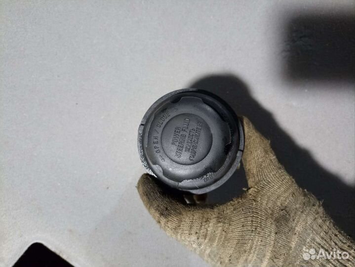 Бачок гура hyundai solaris 1, Kia Rio 3