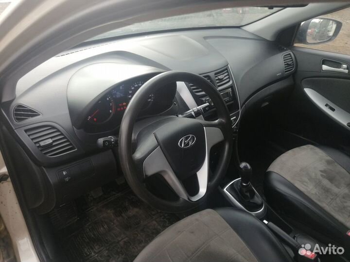 Привод правый Hyundai Solaris 1.6 TDJ5 МКПП