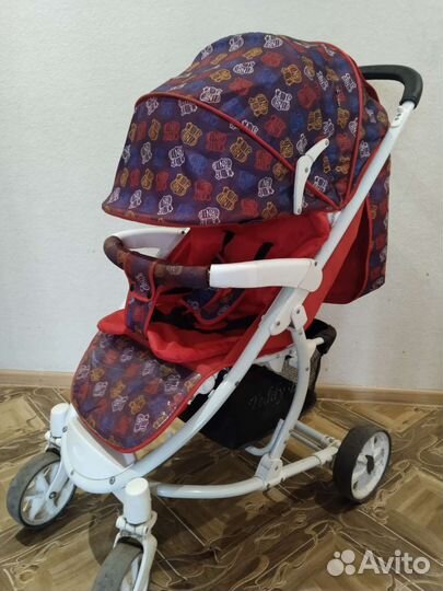 Прогулочная коляска
