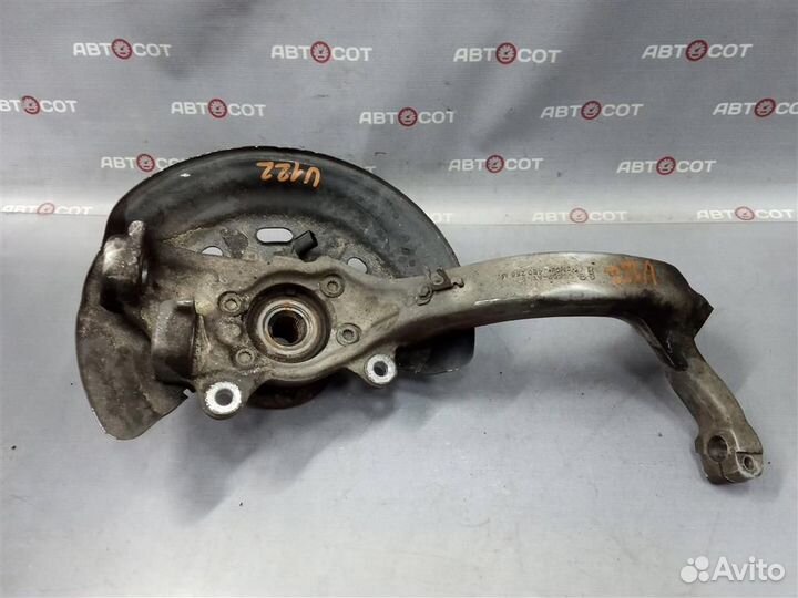 Поворотный кулак передний правый Audi A8 D3,4E