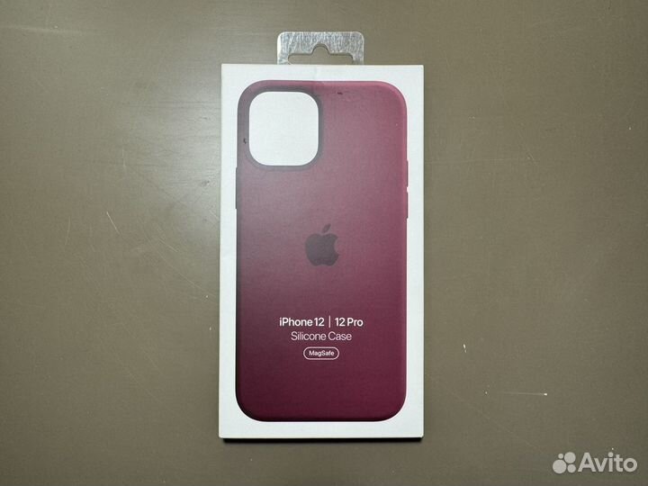 Чехол Apple Silicone Case для iPhone 12/Pro