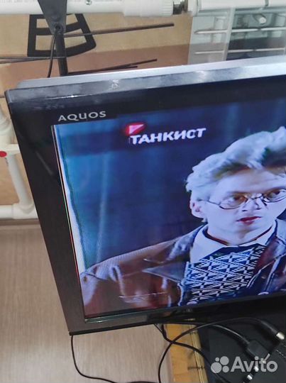 Телевизор ЖК Sharp, диагональ 81 см c пультом