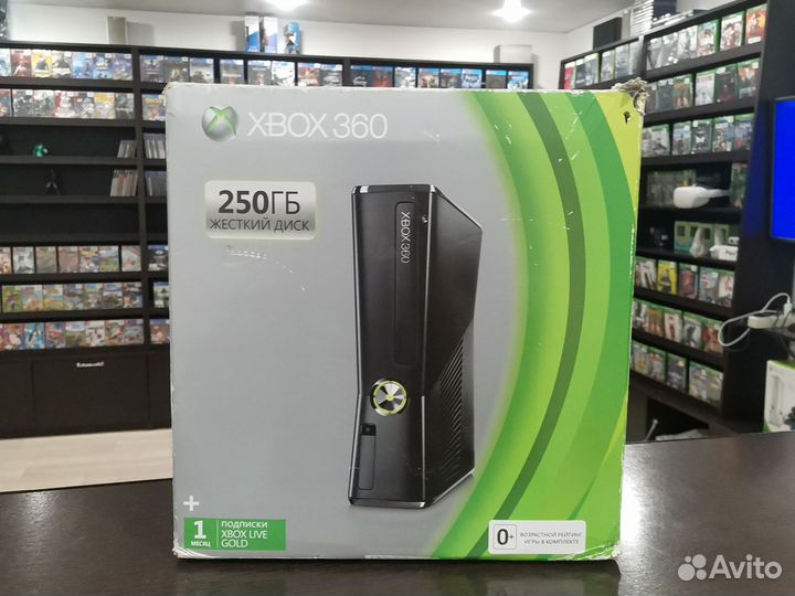 Xbox 360 Slim 500GB + freeboot