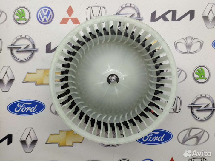 Вентилятор отопителя Hyundai Elantra XD