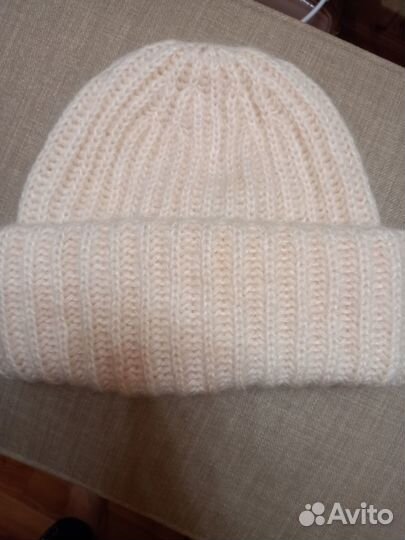 Шапка женская новая бежевая шерсть