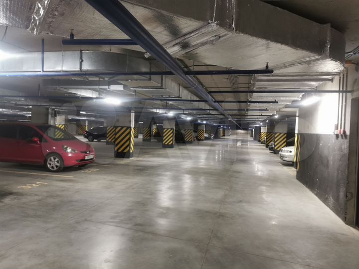 Машиноместо, 13 м²