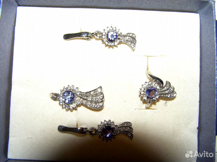 Новый серебряный компл. с Африканскими танзанитами