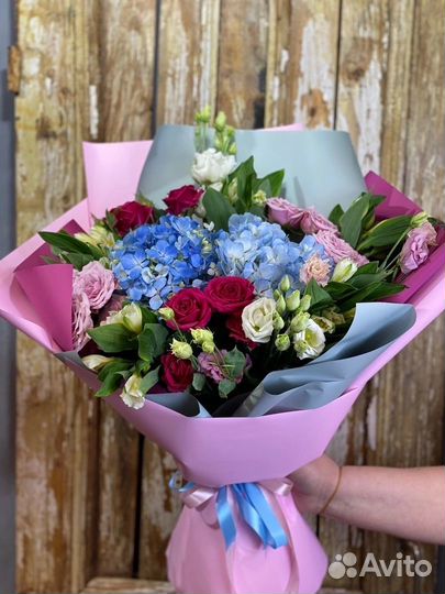 Цветы живые букеты/доставка