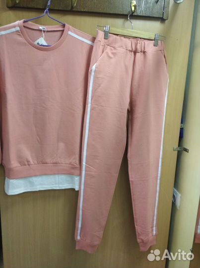 Спортивный костюм