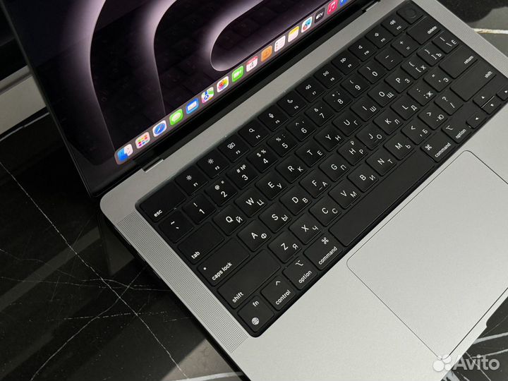 Macbook Pro 14 M3 2023 8/1tb (60 циклов)