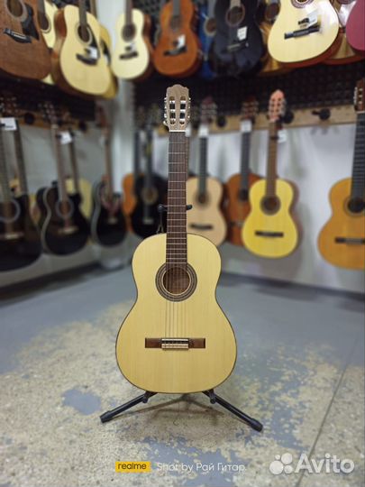 Классическая гитара Hora SS100 Eco Maple