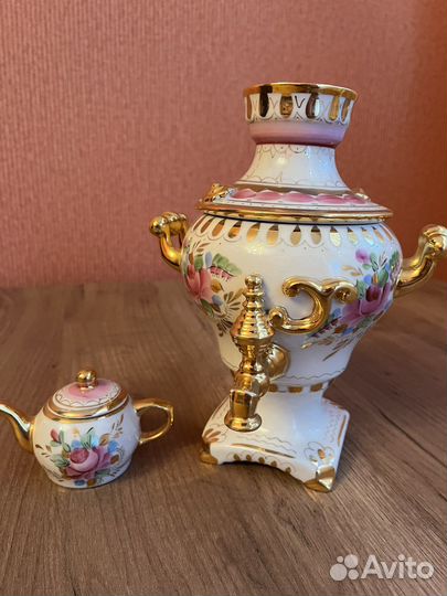 Сувенир самовар гжель