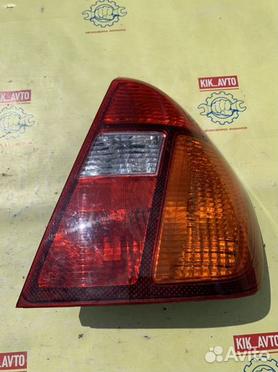 Фонарь правый Renault Symbol