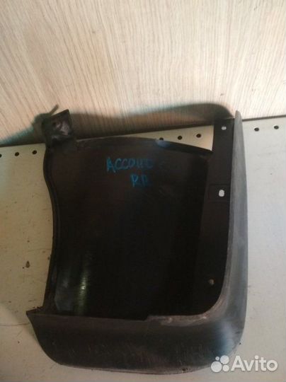 Брызговики задние правые Honda Accord CU2 K24Z3