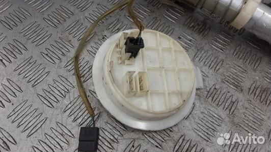 Датчик уровня топлива audi A8 D3 (GSE09M801)