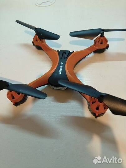 Квадрокоптер с камерой